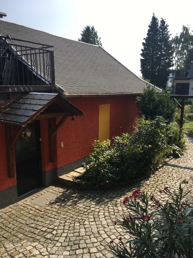 Ferienwohnung Guerth Kleinhennersdorf Exterior photo